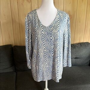 Chico's Blue White Zebra ZigZag Pattern V-Neck Blouse Top Size 2 L‎